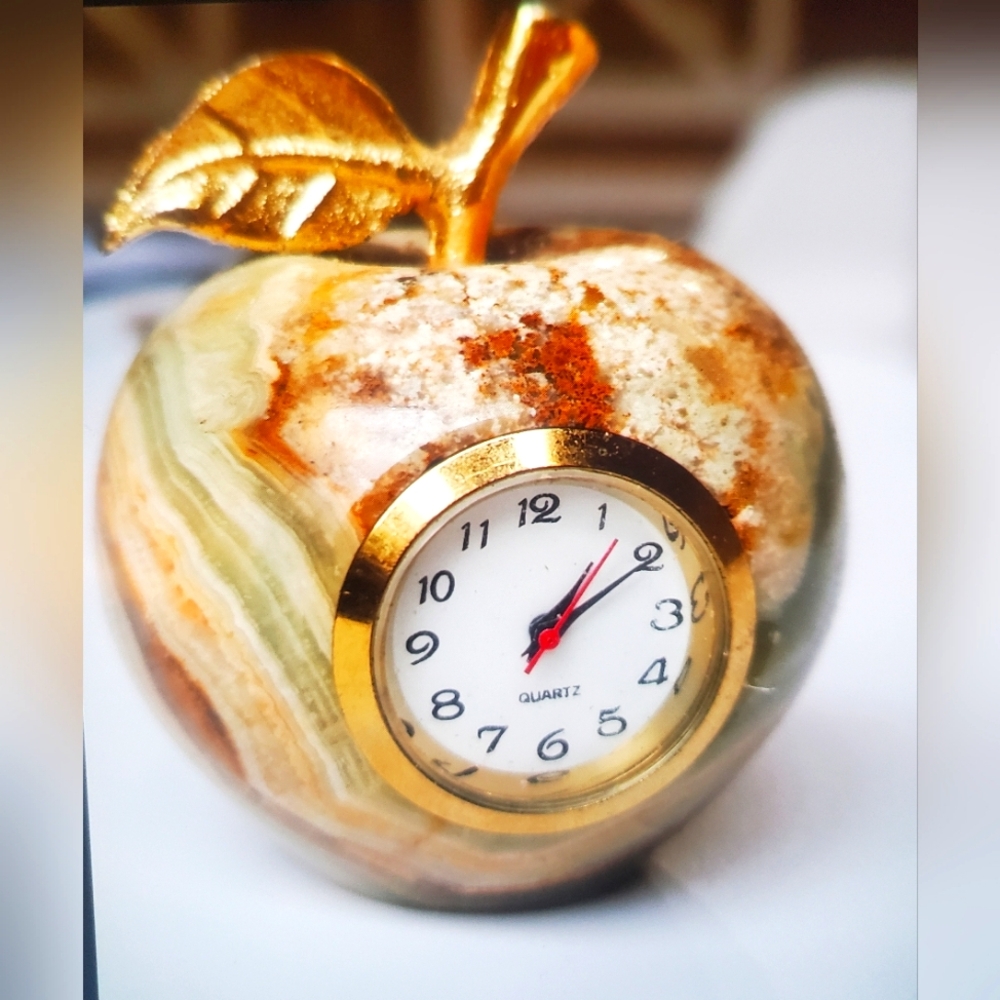 Onyx stone Apple clock and  a bunny figure